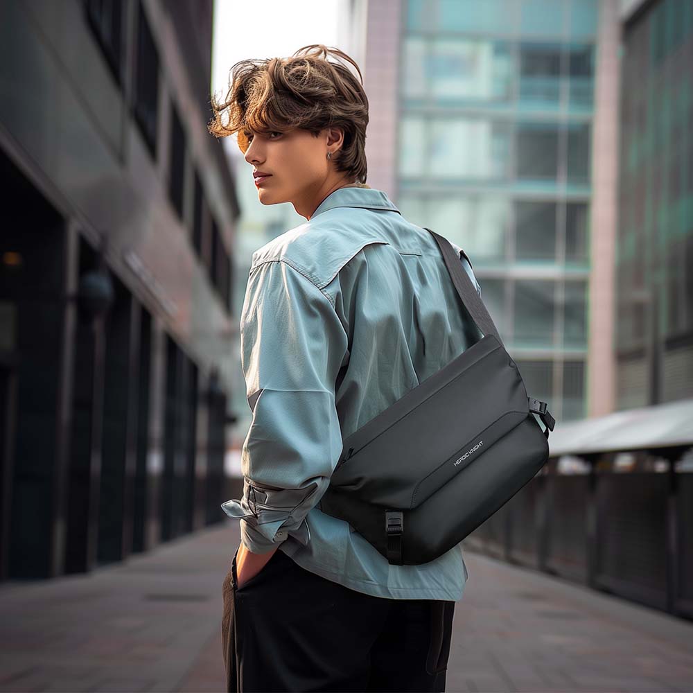 HK Water Repellent Messenger B - đánh giá và giá Hydration Pack Outdoor